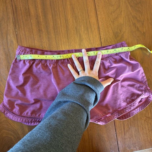 Prana Mariya shorts women’s M medium dark heather pink, see notes - Picture 3 of 7